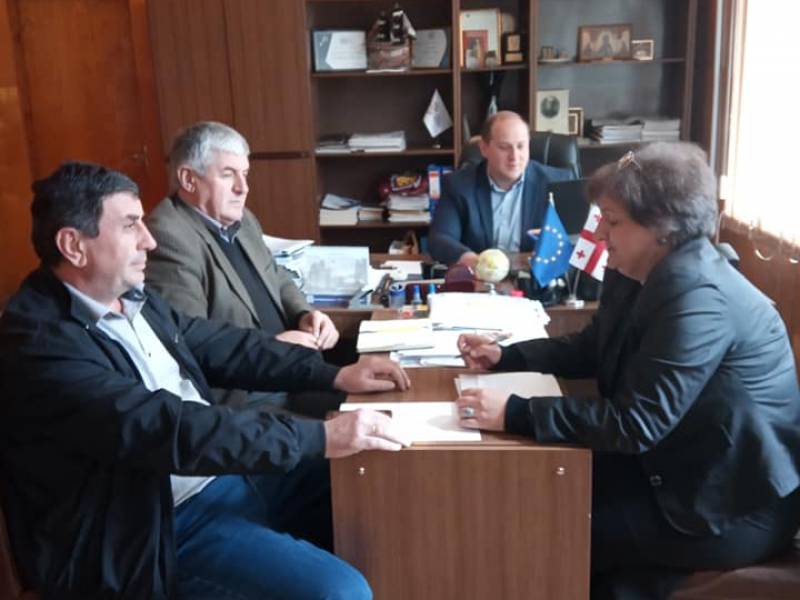 ცაგერის მერმა - ავთანდილ უგრეხელიძემ სამუშაო თათბირი გამართა